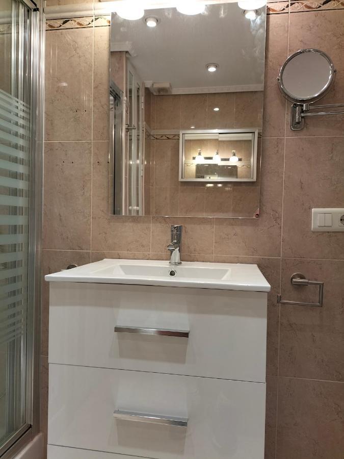 Apartamento 1ª Linea Playa Garaje Piscinas Terraza Torremolinos Dış mekan fotoğraf