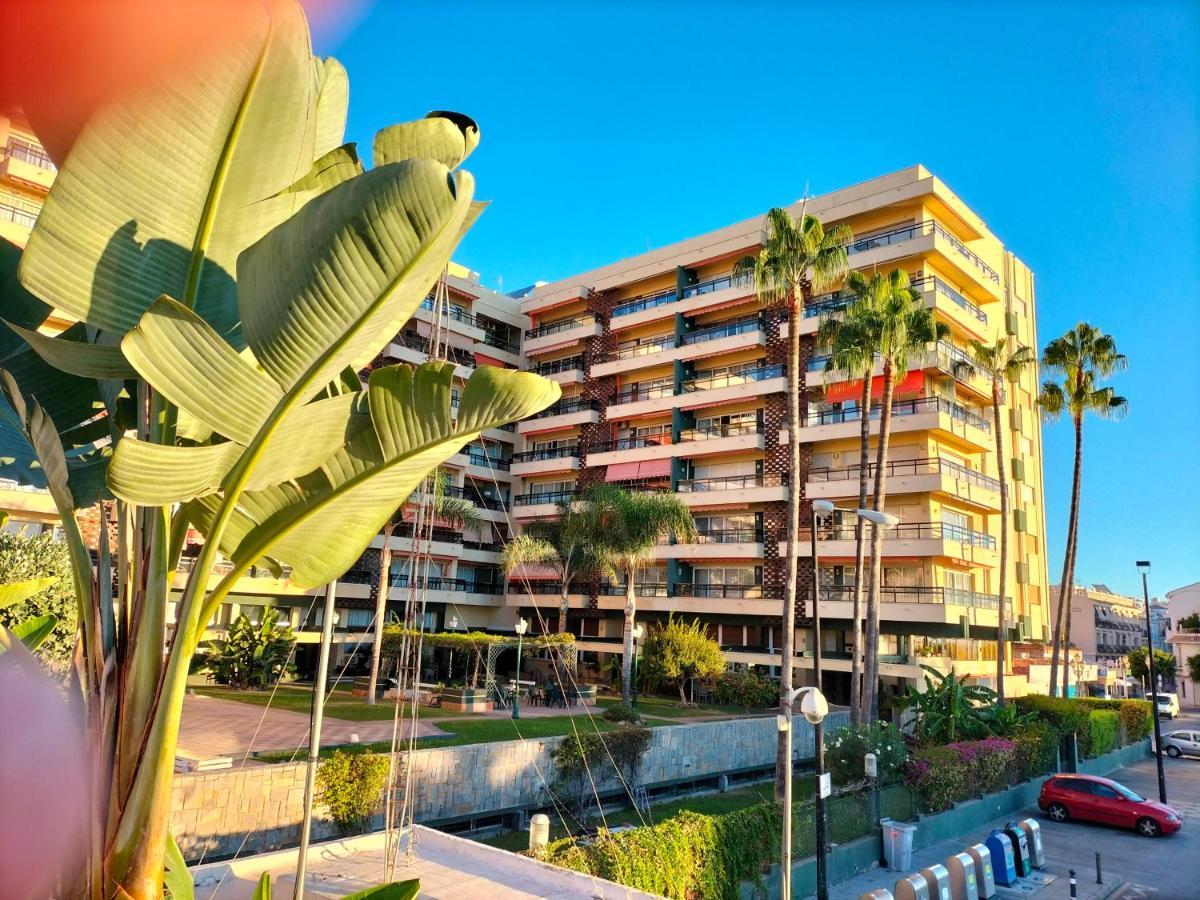 Apartamento 1ª Linea Playa Garaje Piscinas Terraza Torremolinos Dış mekan fotoğraf